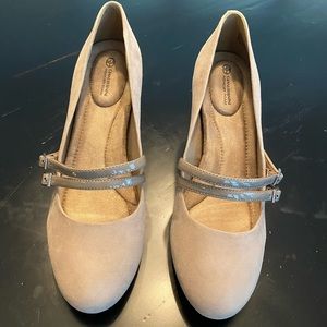 Beautiful Giani Bernini mushroom Vallay heels